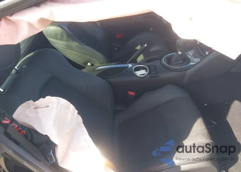 2017 Nissan 370Z Touring z USA, uszkodzony, nr VIN JN1AZ4EHXHM954956